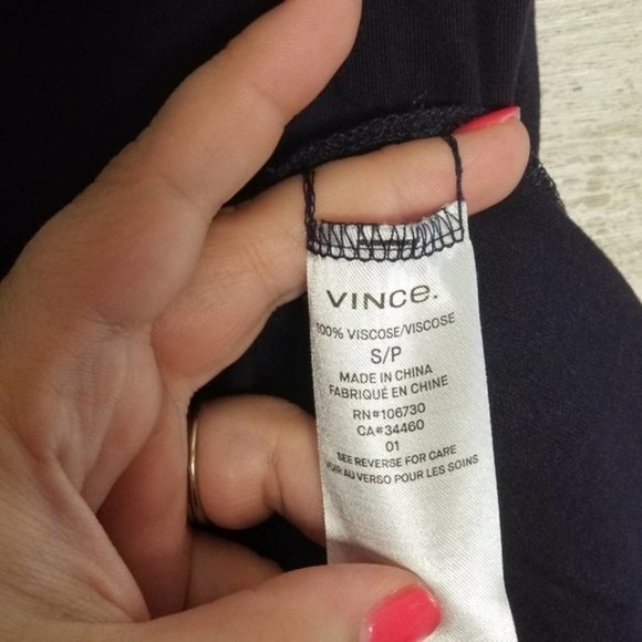 Vince Women's Oversized Short Sleeve V-Neck T-Shirt Navy Blue Size Small - Picture 5 of 7